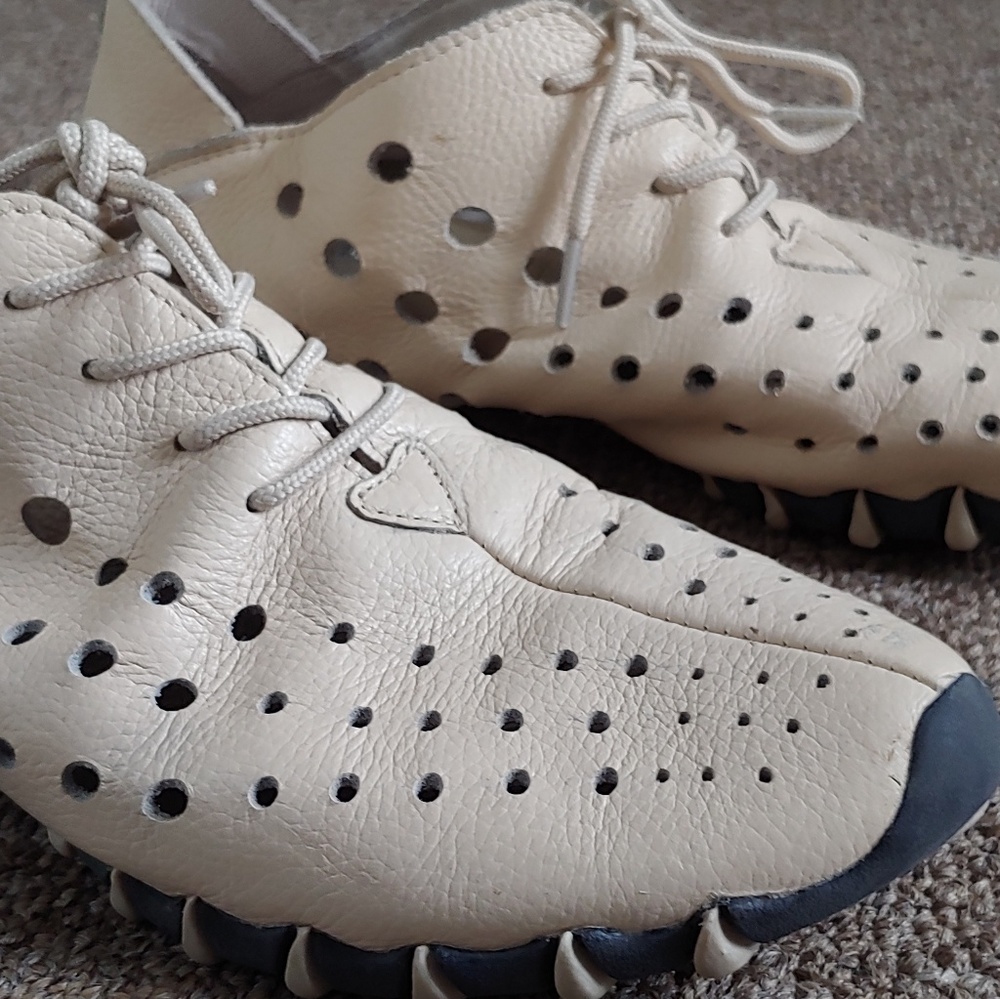 LITFOOT leather sneakers Women's 9